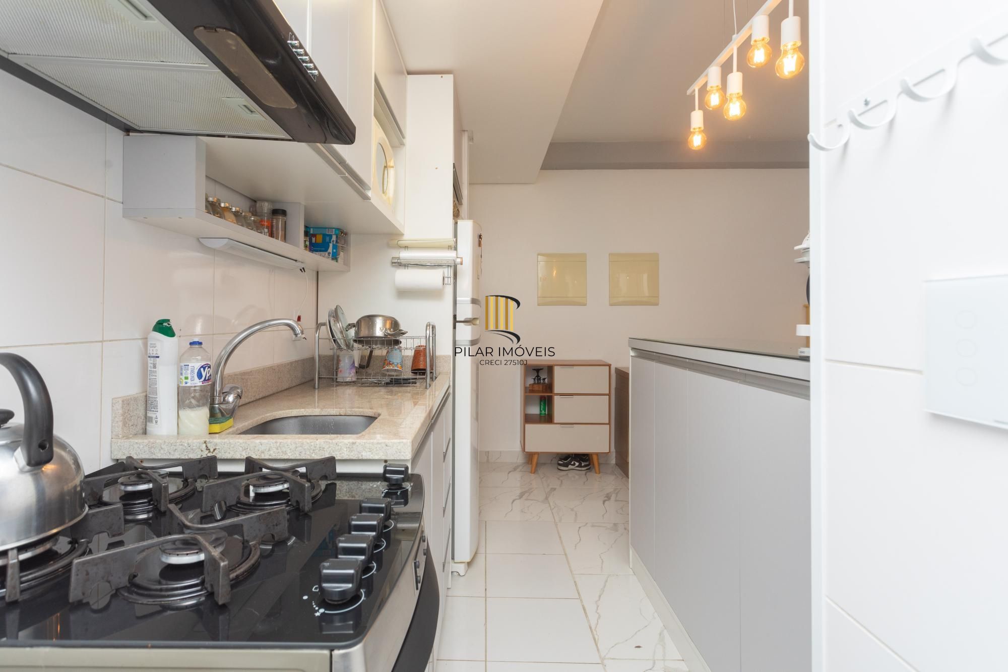 Apartamento de 3 dormitórios com suíte e garagem dupla no bairro Santana