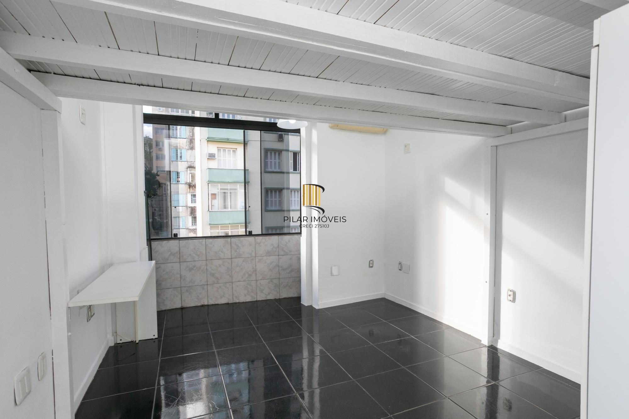 Studio no Centro Histórico - para morar ou investir