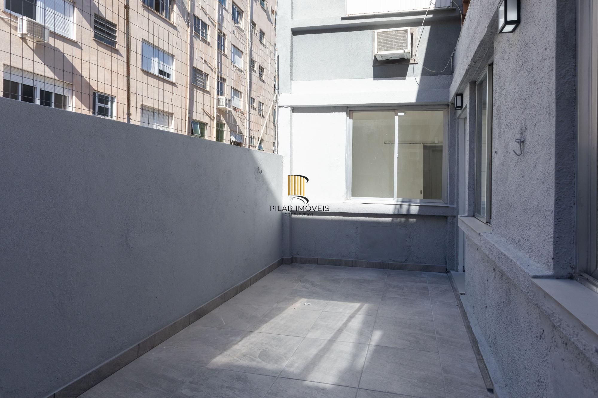 Apartamento Garden de dois dormitório Reformado passos da Redenção.