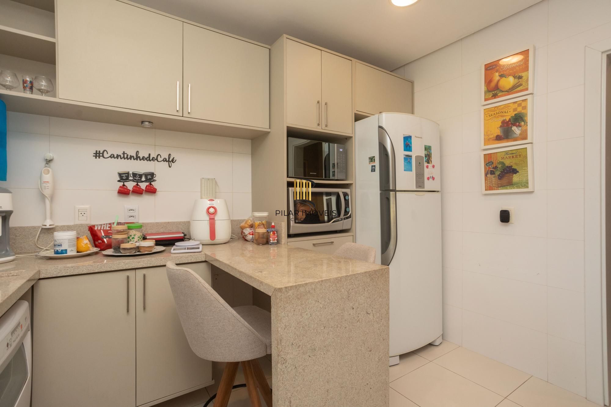 Casa com piscina no Chácara das Pedras