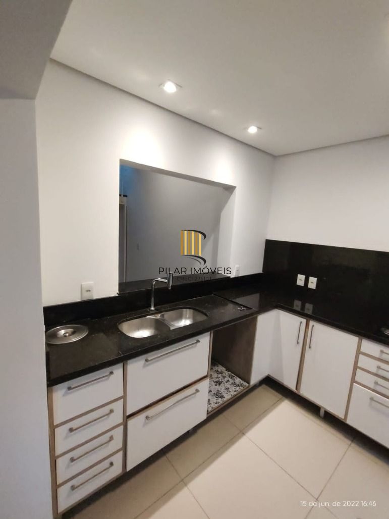 Casa 3 dorm. 1 Suíte + 3 vagas 223m² Cavalhada - Porto Alegre