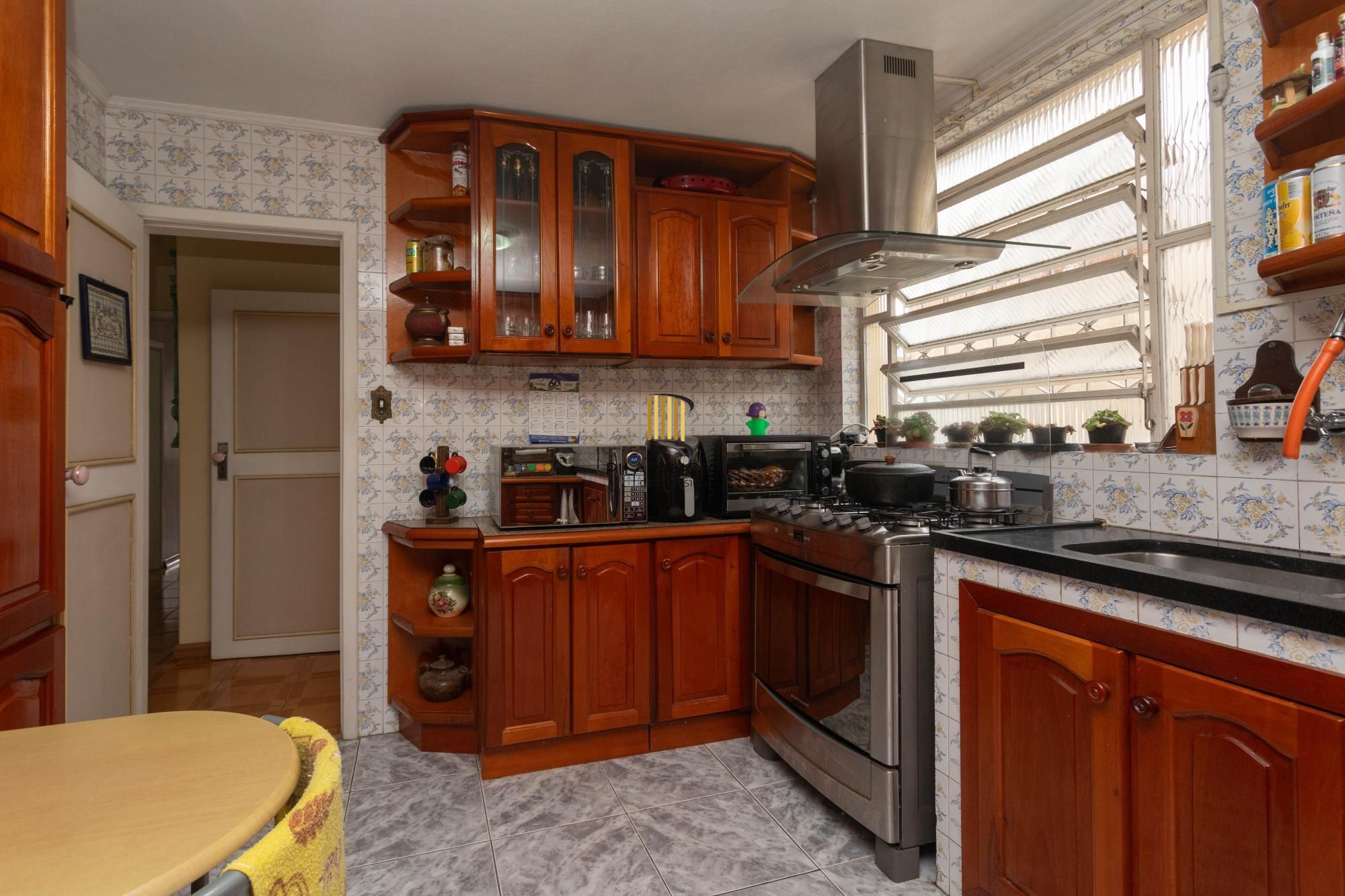 Casa com piscina e 470m2 no Chácara das Pedras