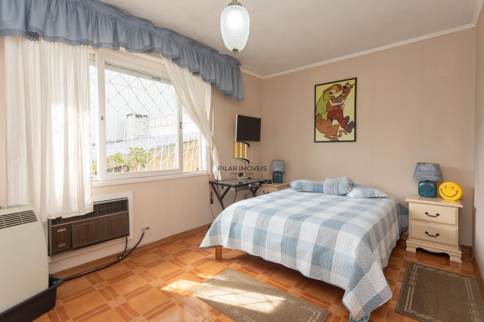 Casa com piscina e 470m2 no Chácara das Pedras