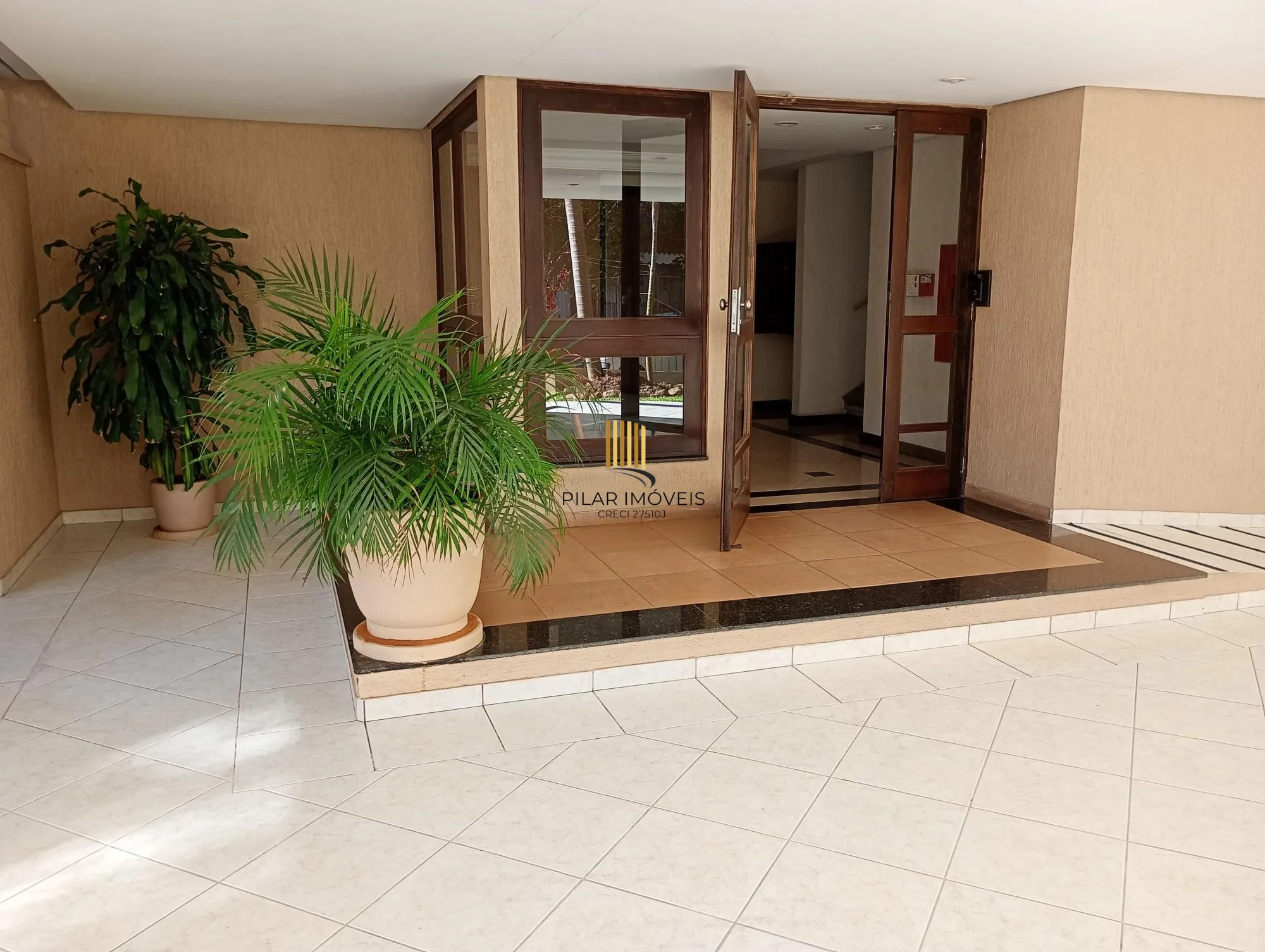 Apartamento 3 quartos, 1 suíte a uma quadra da Plínio