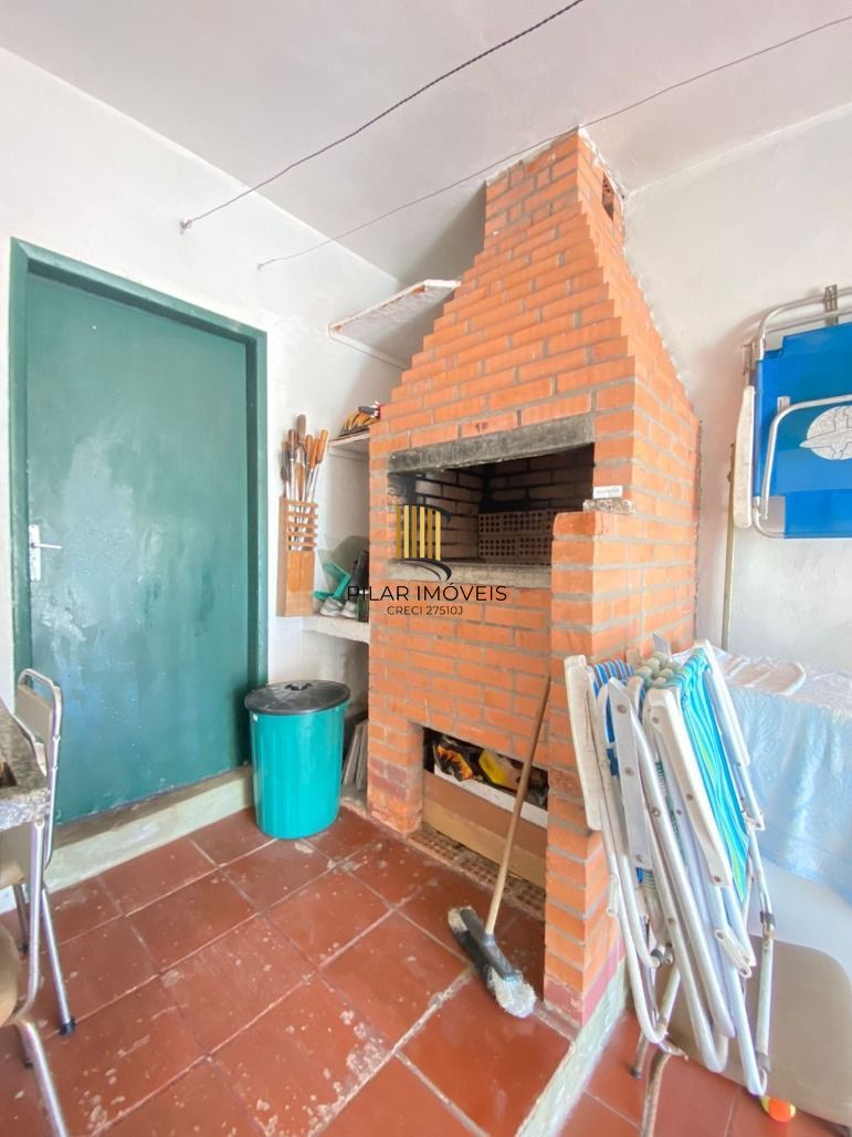 Casa 4 dorm. + 4 vagas 238m² Morro Santana - Porto Alegre