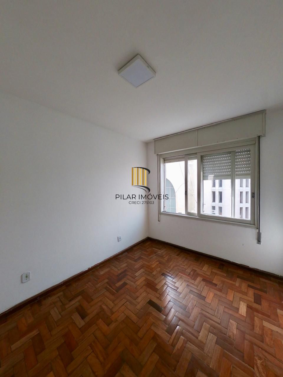 More na Cidade Baixa, a poucos passos da Redenção