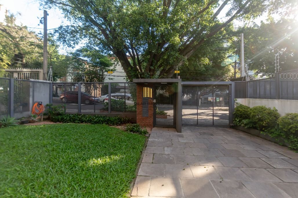 Apartamento 81m² 2 dorm. + vaga Auxiliadora - Porto Alegre