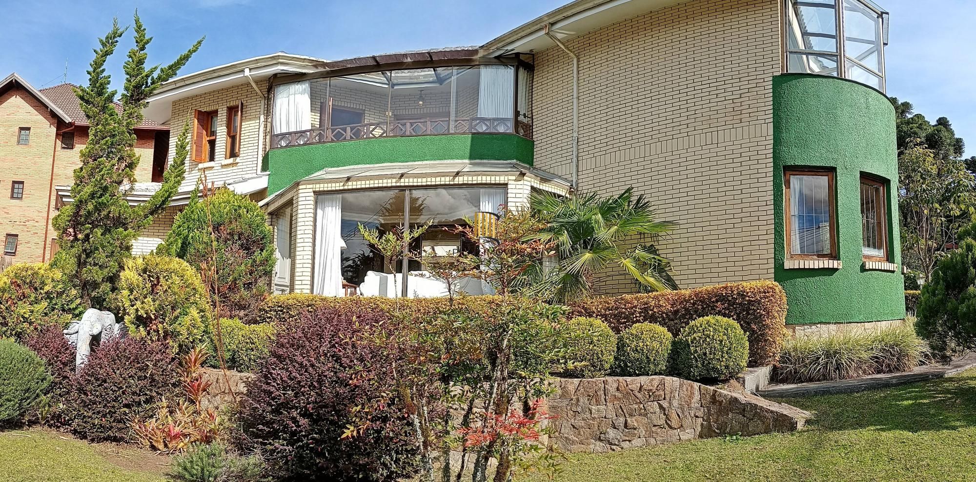 Casa em Canela, Alto Padrão, Mobiliada 390m2