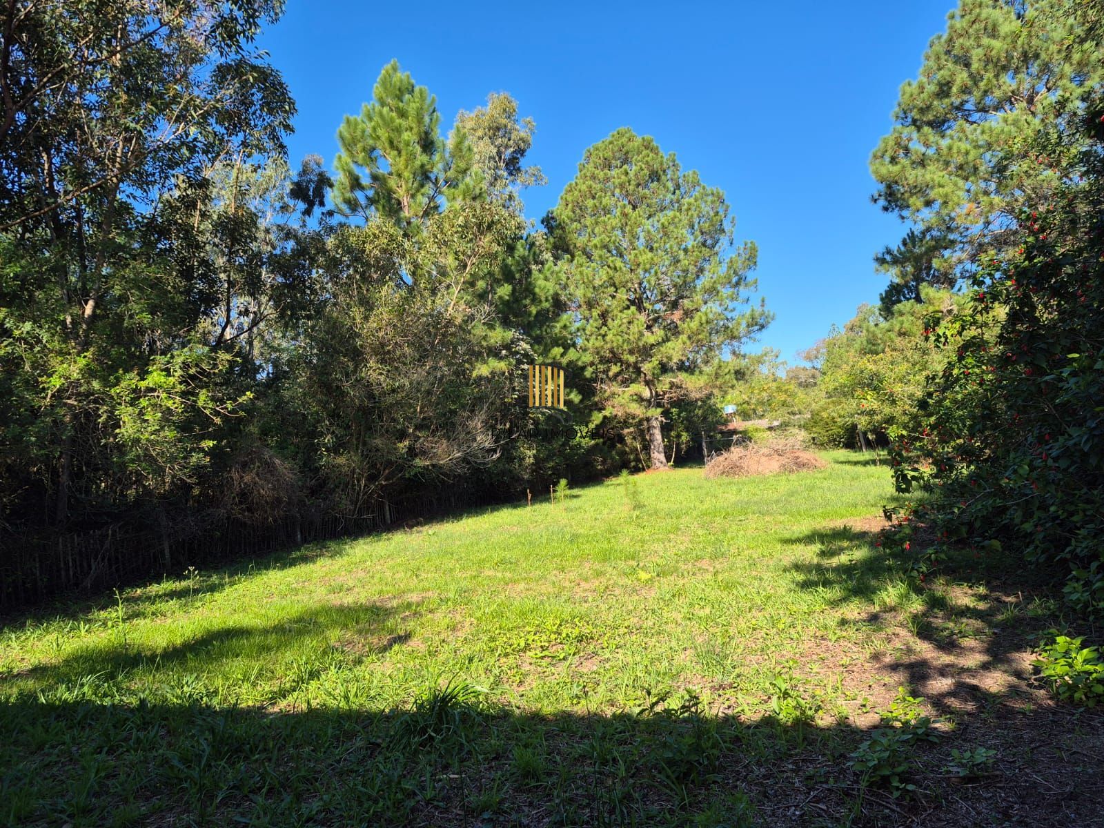 Sítio com 2.340m² em Viamão