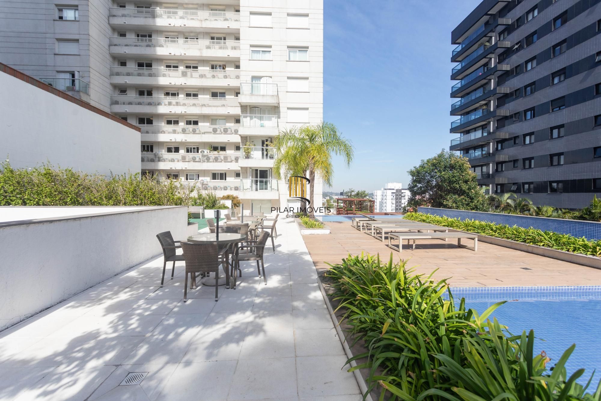 Apartamento com 207 m2 no Rio Branco com 3 vagas