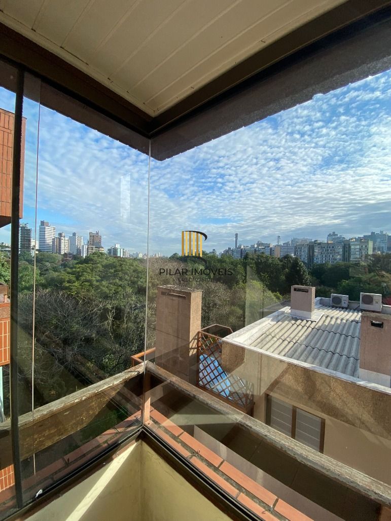 Cobertura 196m² 3 dorm. 1 Suíte + 2 vagas Petrópolis - Porto Alegre