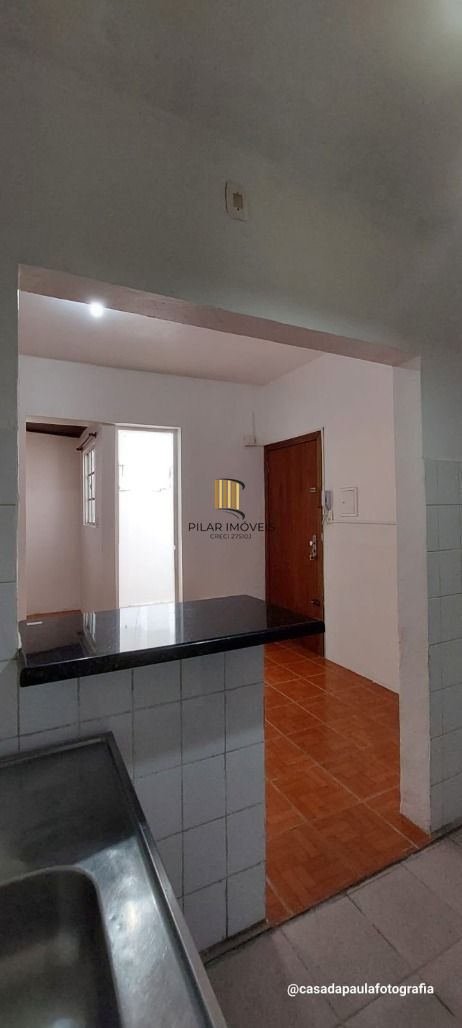 Oportunidade Única! JK Térreo com Pátio na Cidade Baixa!
