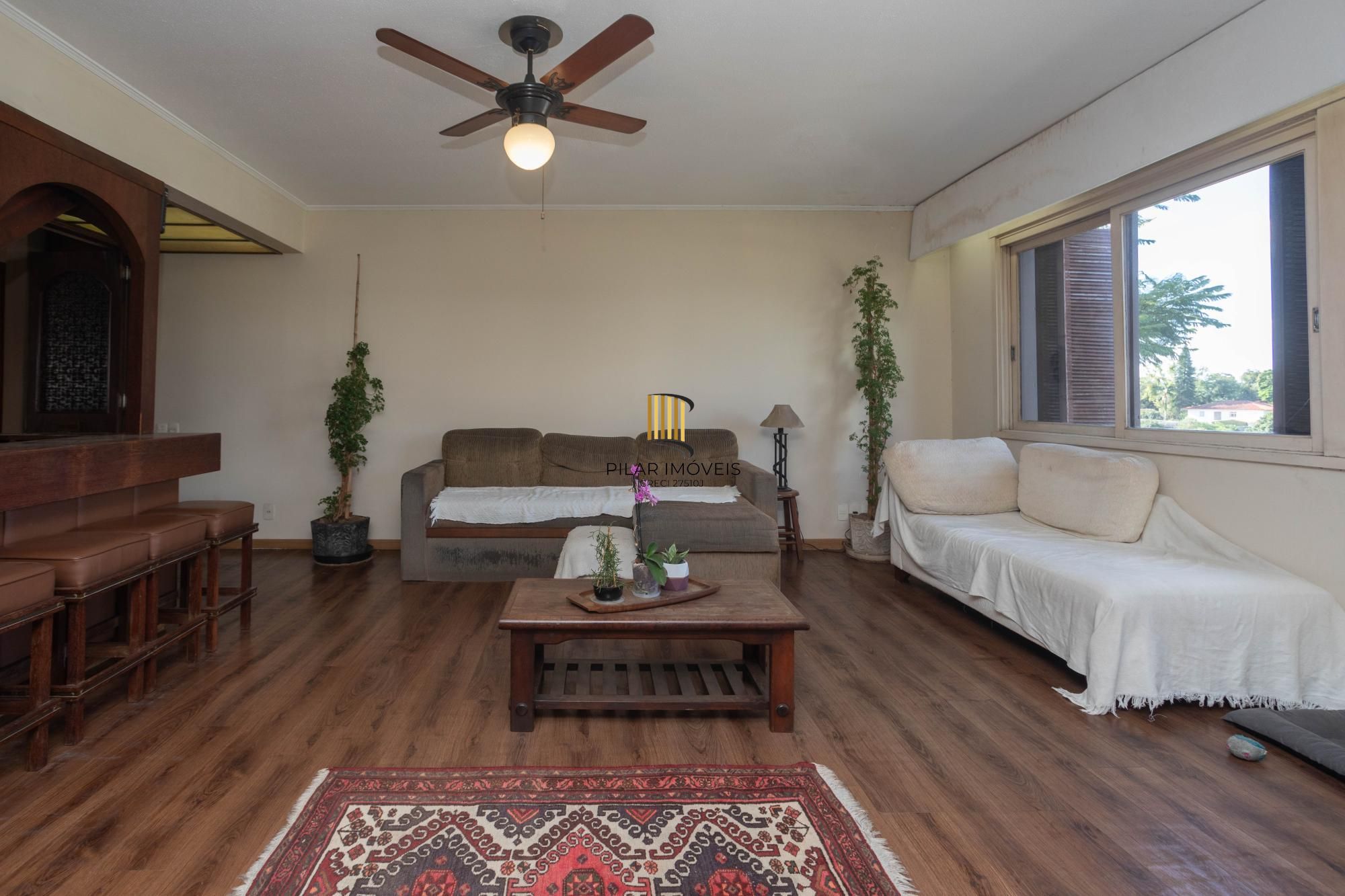 Cobertura na esquina da Nilo Peçanha com Carlos Gomes