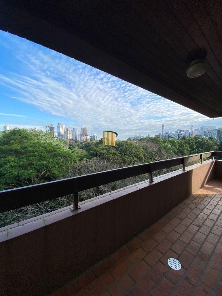 Cobertura 196m² 3 dorm. 1 Suíte + 2 vagas Petrópolis - Porto Alegre