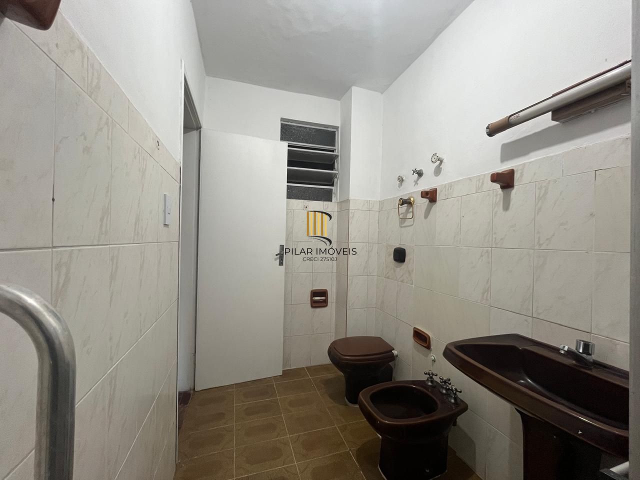 Apartamento 3 dormitórios com 97m2 privativos no Centro Histórico