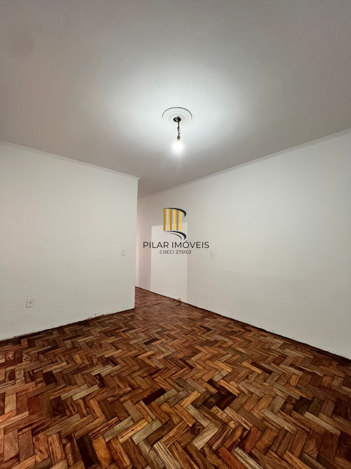 Apartamento 1 dormitório, 1 banheiro desocupado