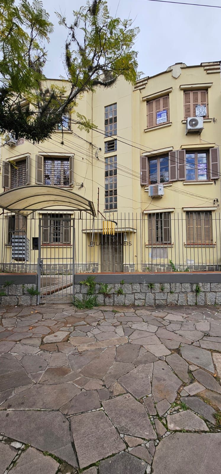 Apartamento à Venda - 2 Dormitórios - 75m² - Rio Branco | Vista para o Parcão