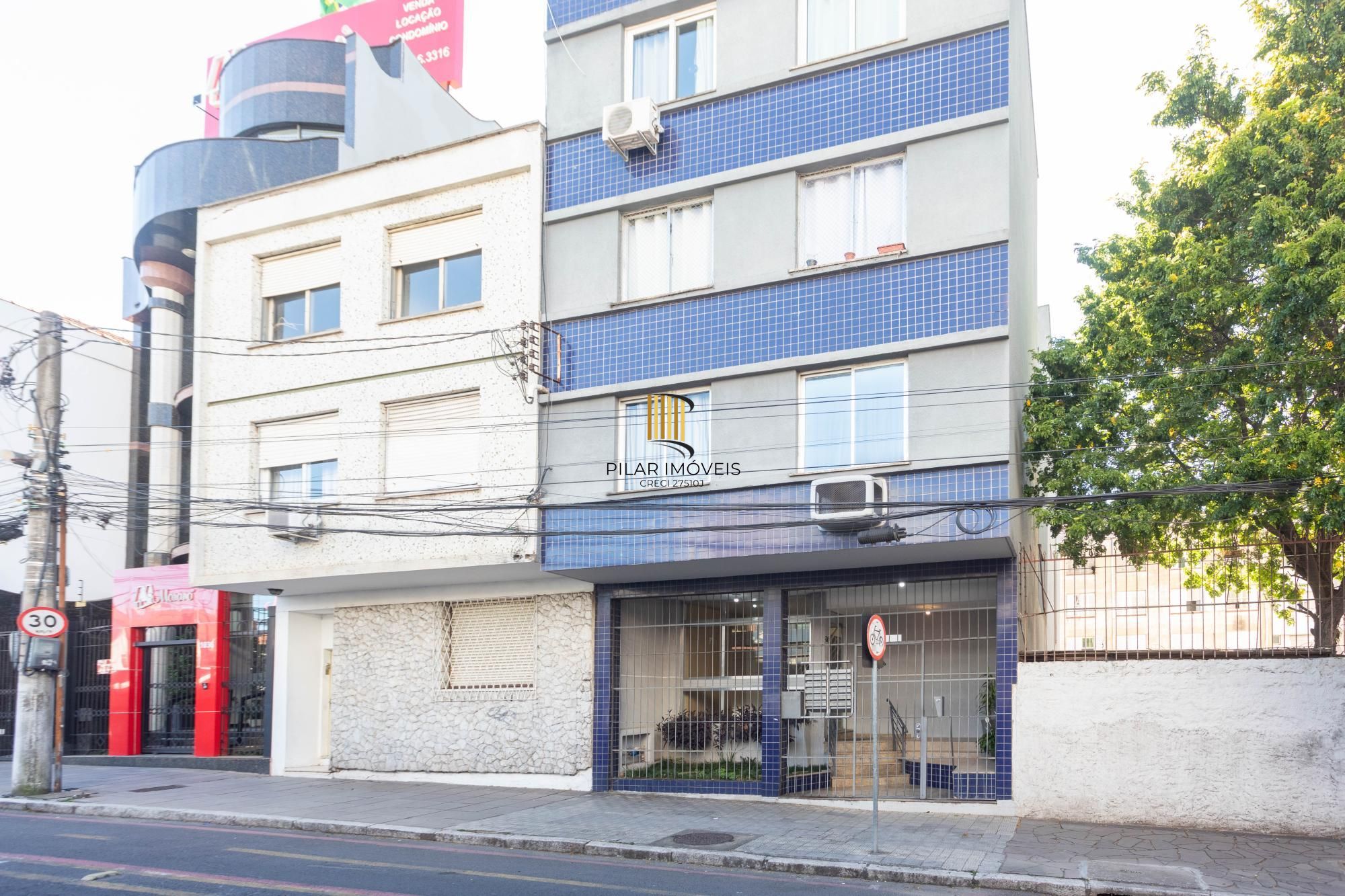 Apartamento Garden de dois dormitório Reformado passos da Redenção.