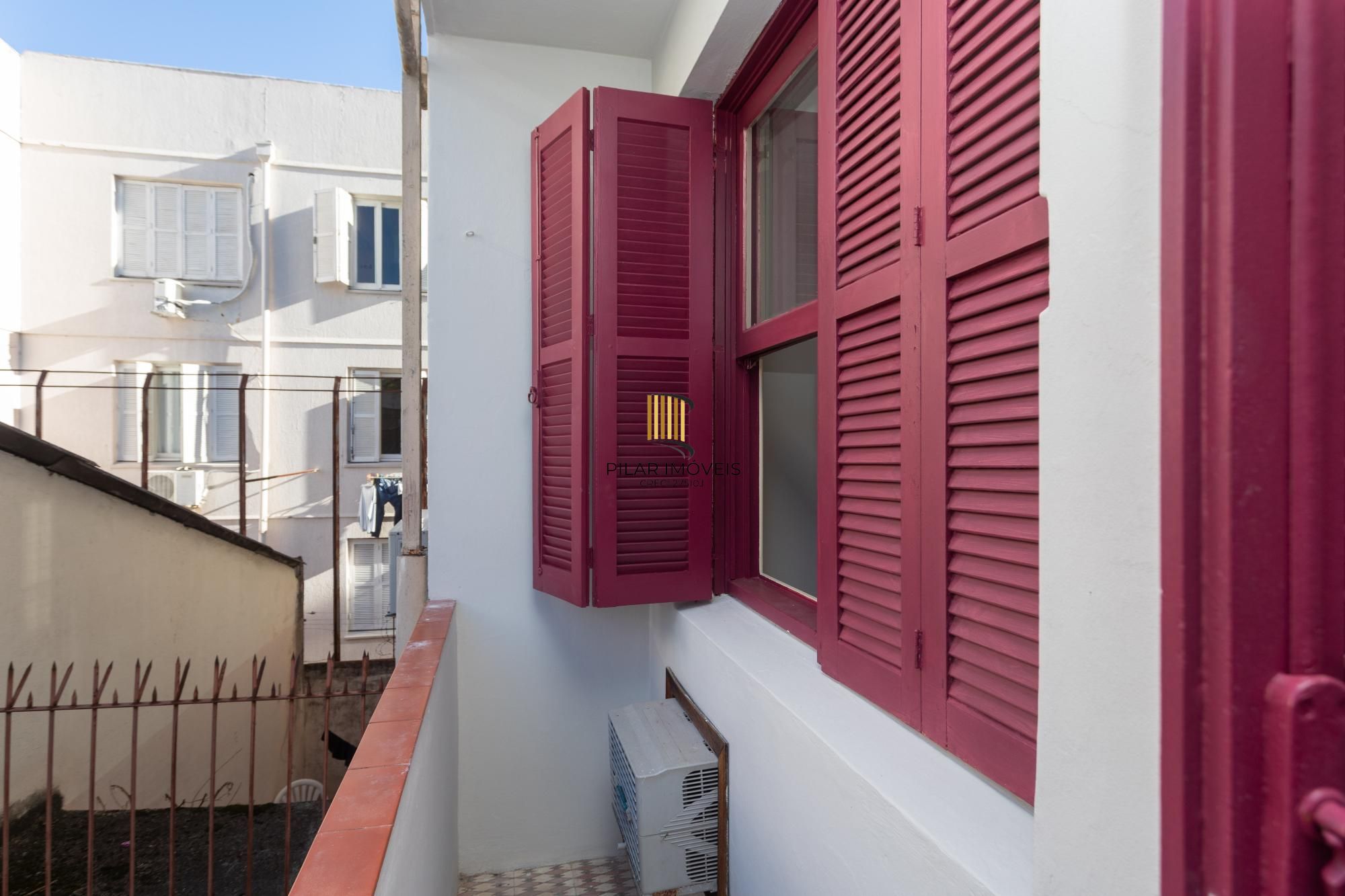 Apartamento à Venda – 74m² | 2 Dormitórios | Menino Deus – Porto Alegre/RS