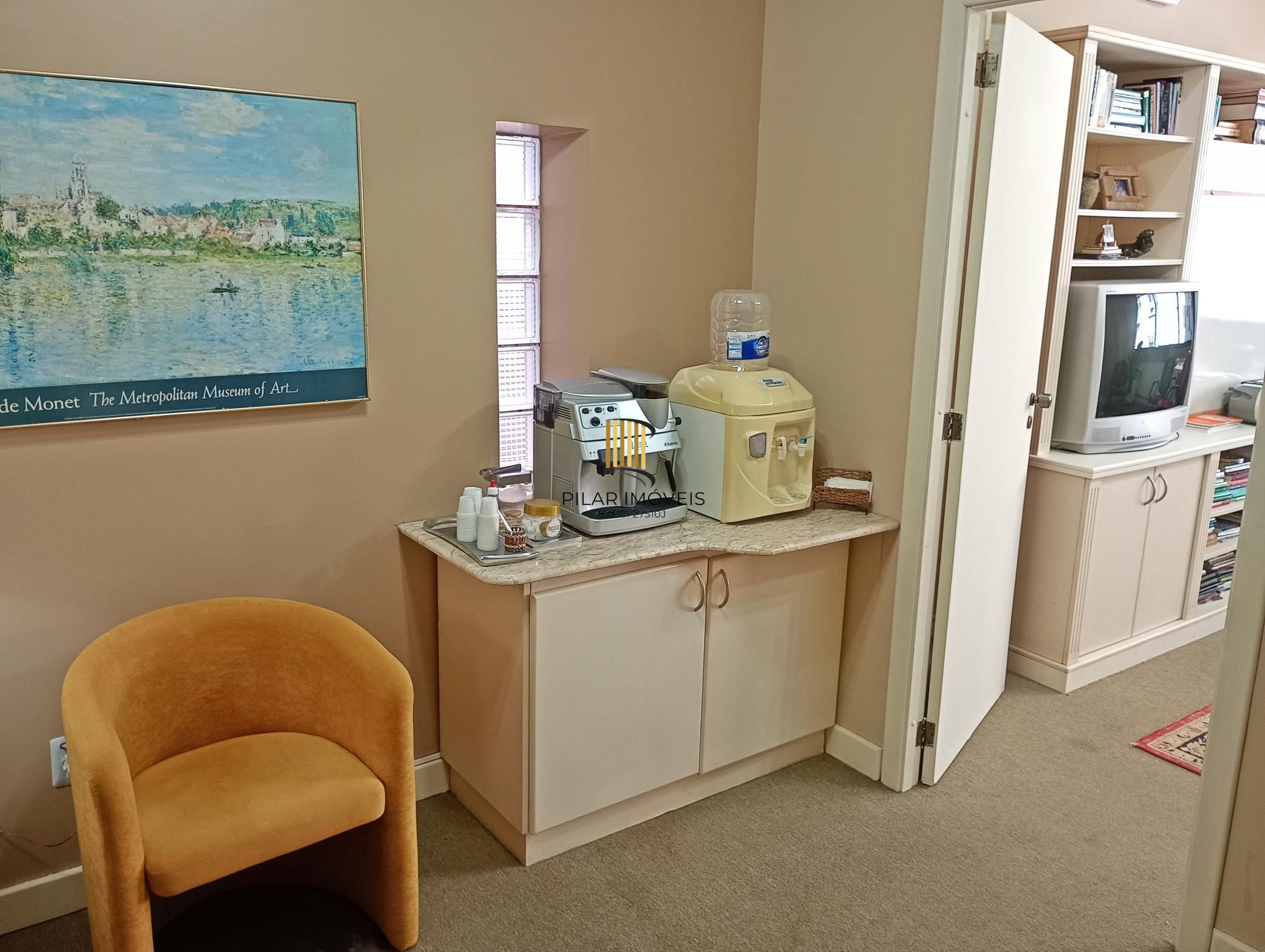 Sala comercial na Gonçalo de Carvalho ao lado do Shopping Total