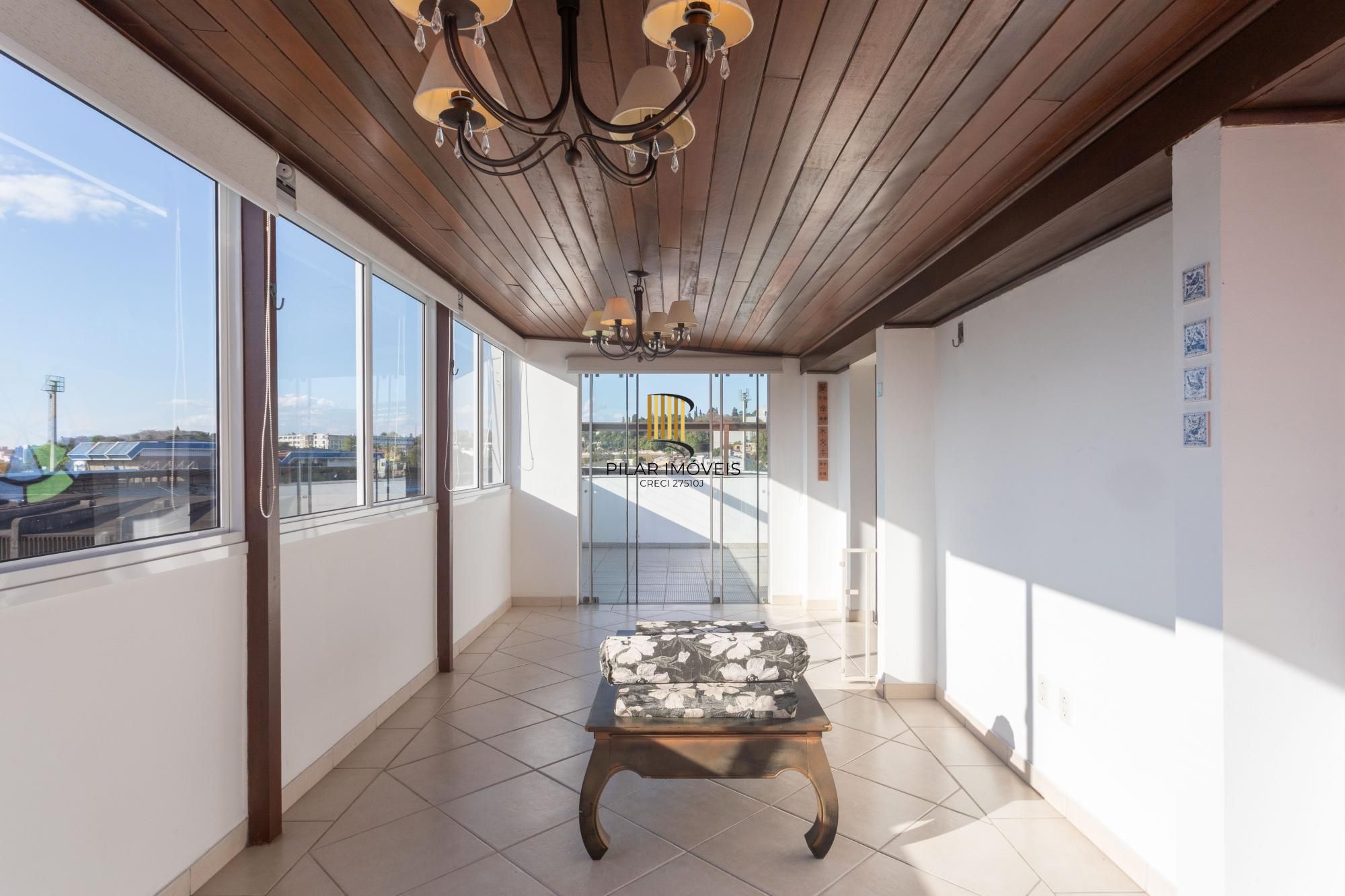 Cobertura - duplex à venda em Medianeira com 142m² 2 suítes, 1 vagas