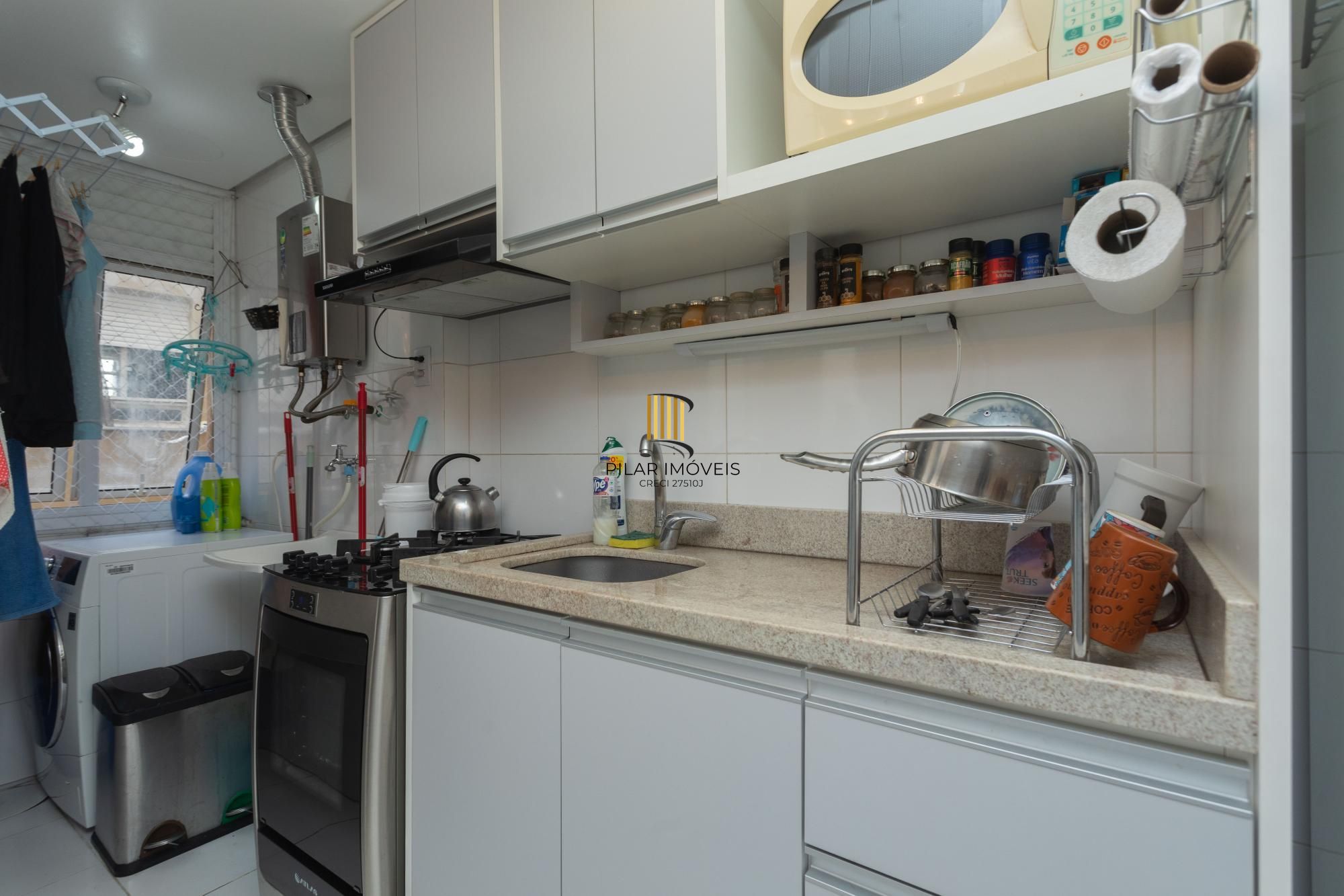 Apartamento de 3 dormitórios com suíte e garagem dupla no bairro Santana