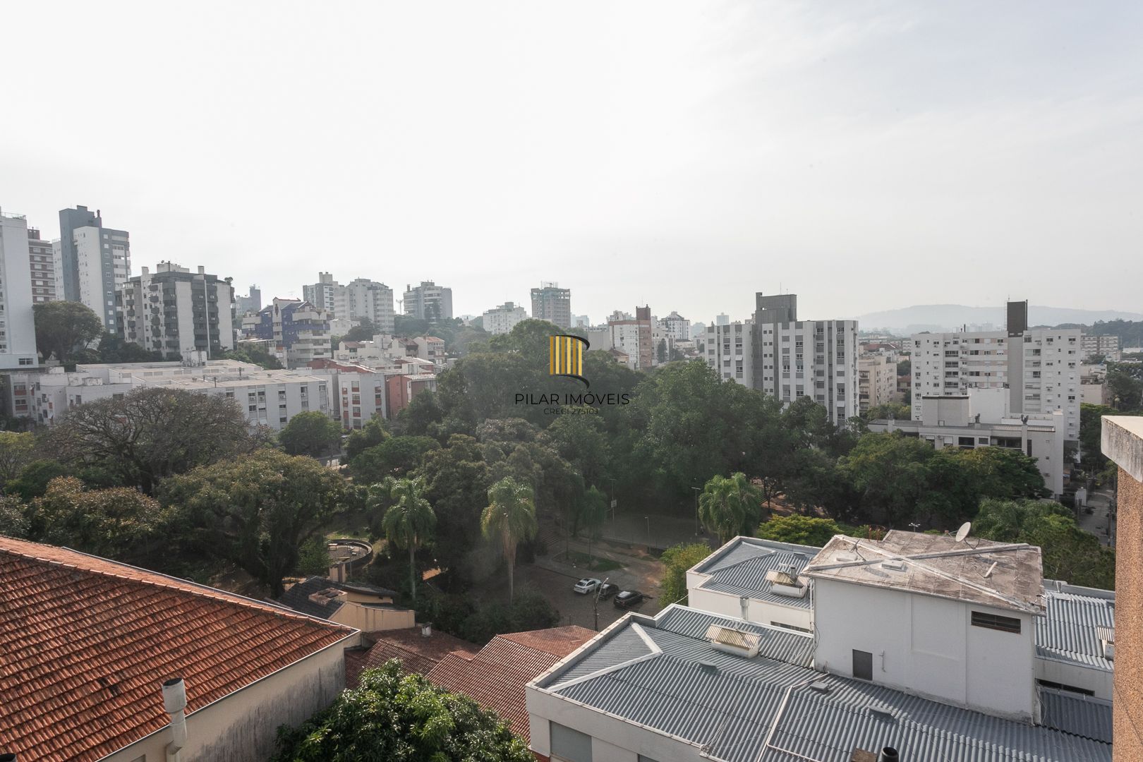 Cobertura com 3 dormitórios, mobiliada com 300 m²