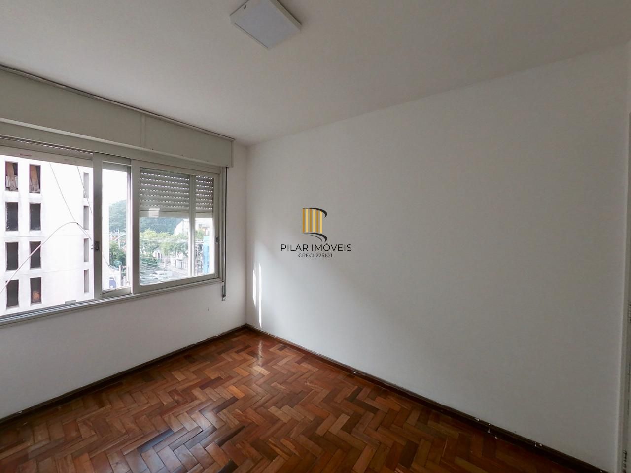 More na Cidade Baixa, a poucos passos da Redenção