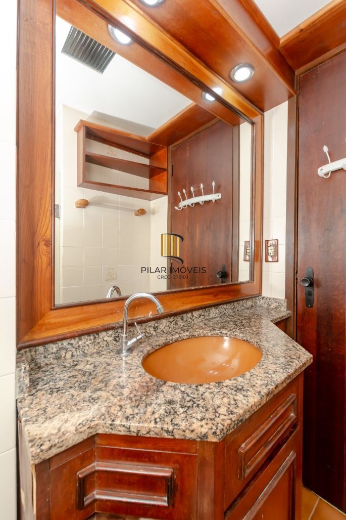Apartamento 1 dorm. + 1 vaga 57m²  Centro Histórico - Porto Alegre
