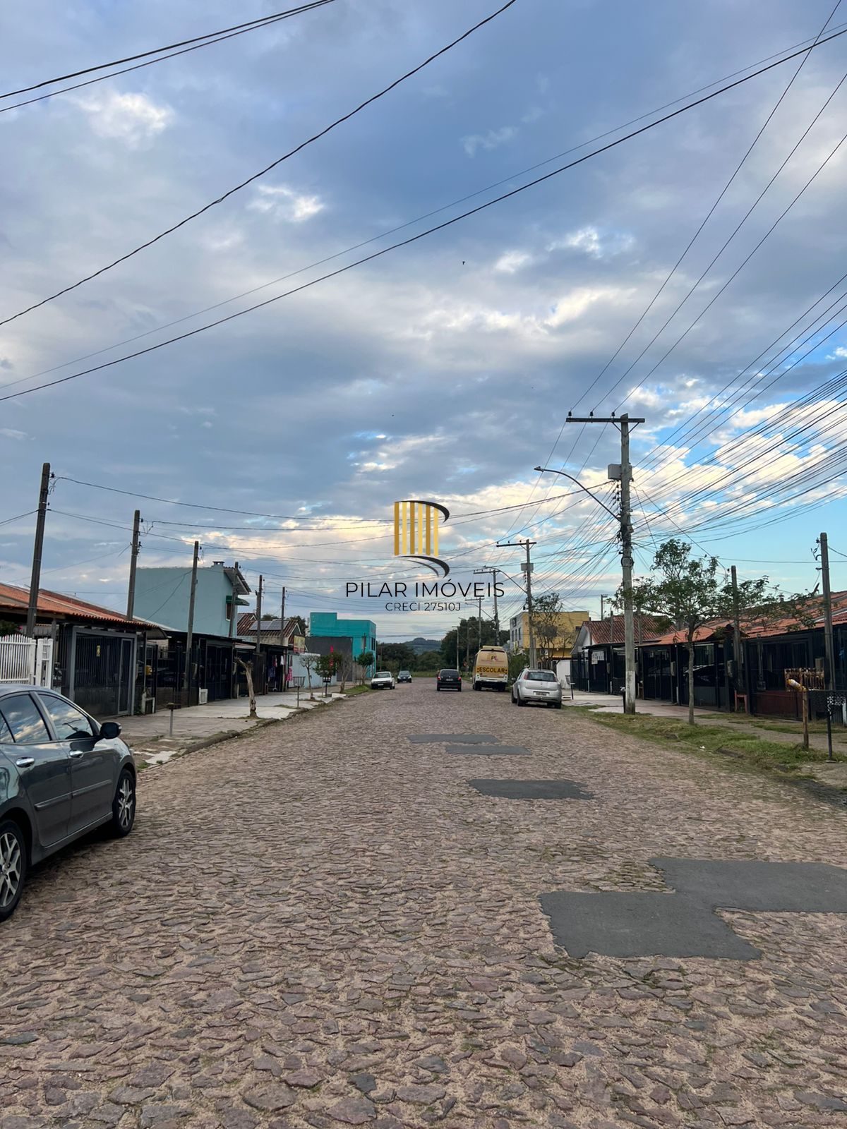 Casa na zonal de 3 dormitórios