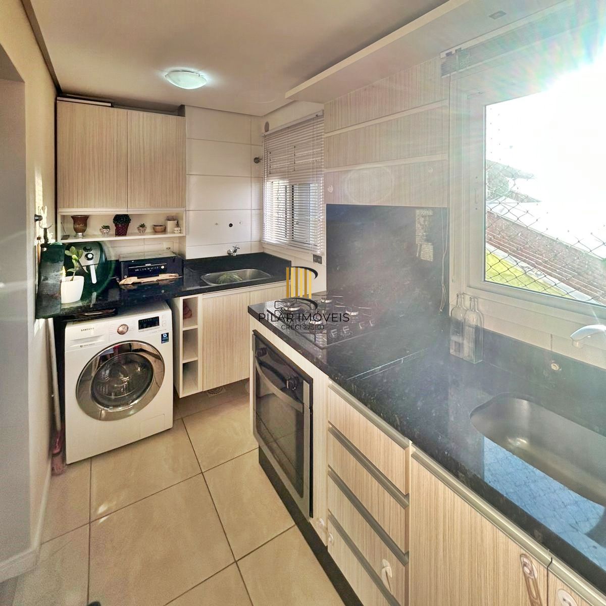 Apartamento em Cachoeirinha com suíte e sacada