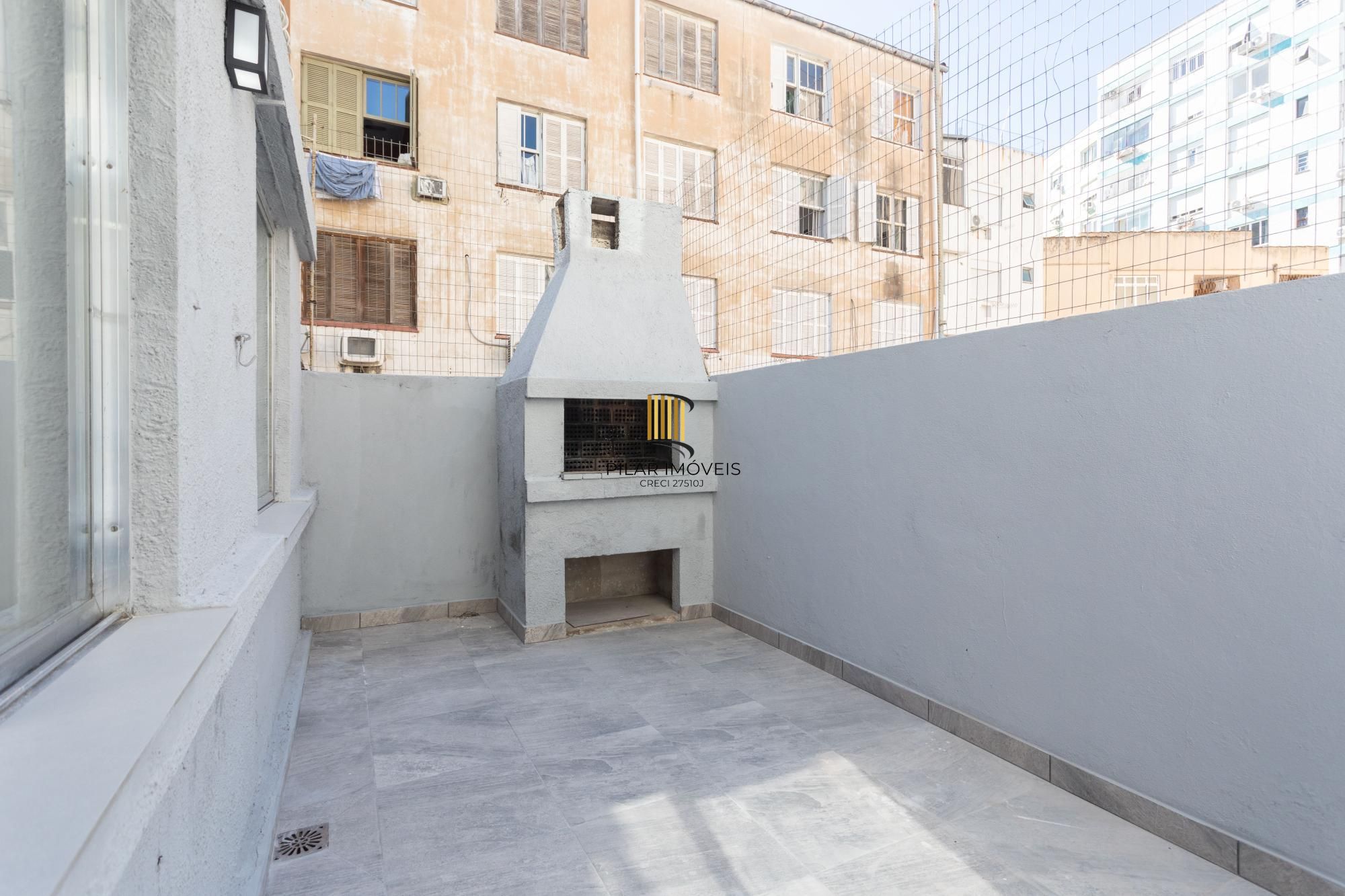 Apartamento Garden de dois dormitório Reformado passos da Redenção.