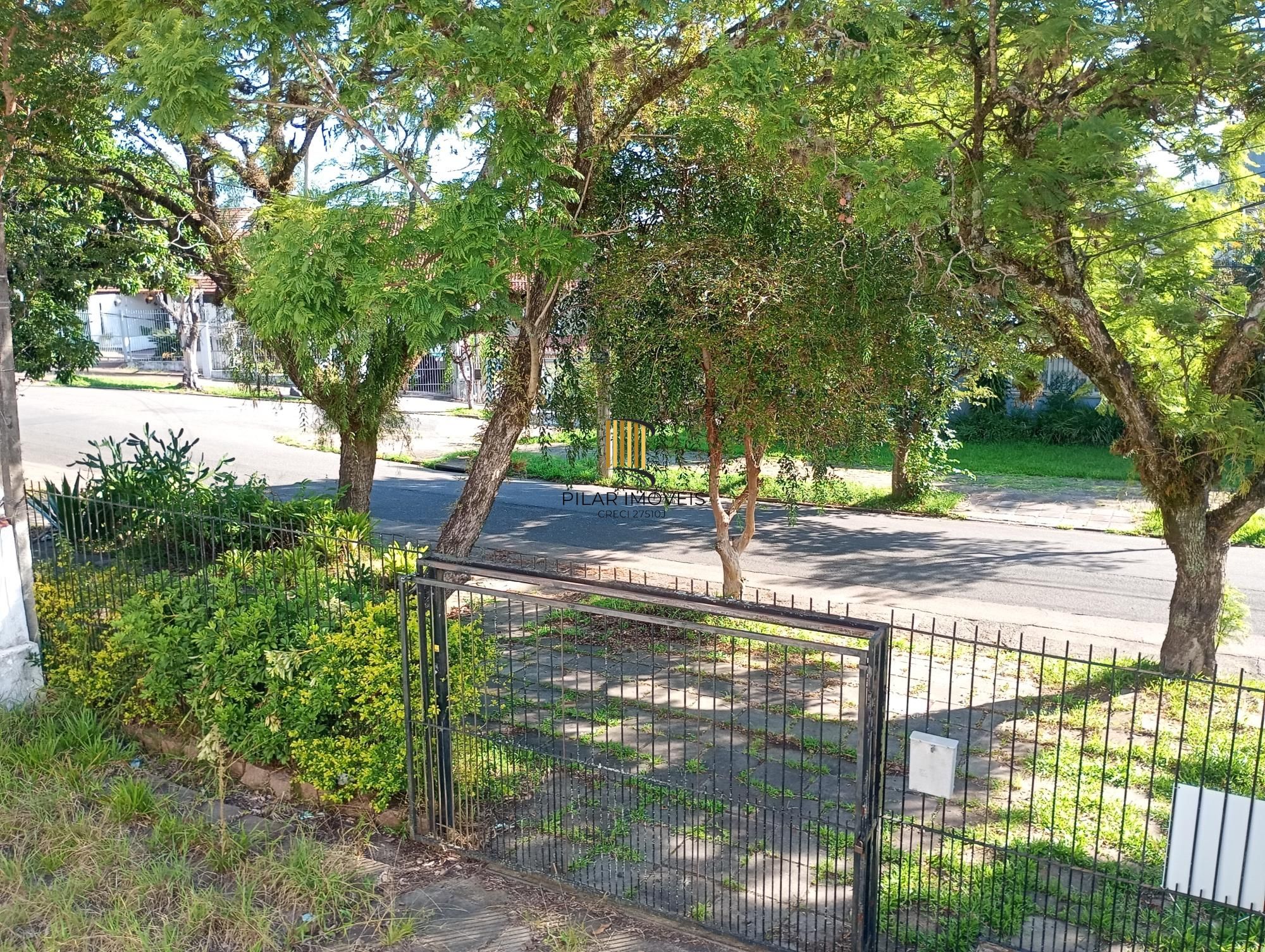 Casa com 3 suítes próxima ao Iguatemi e Parque Germânia