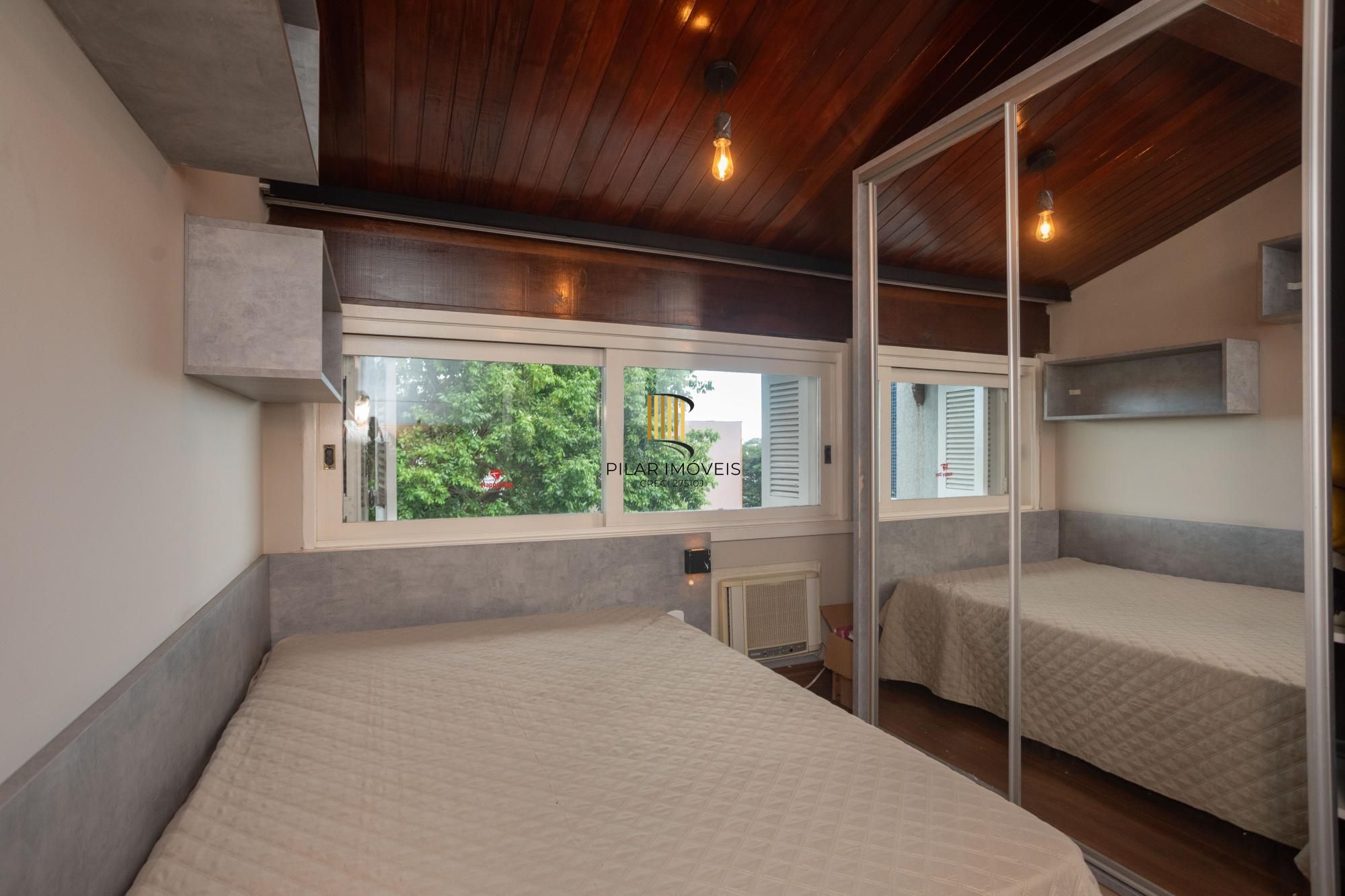 Casa com piscina no Chácara das Pedras