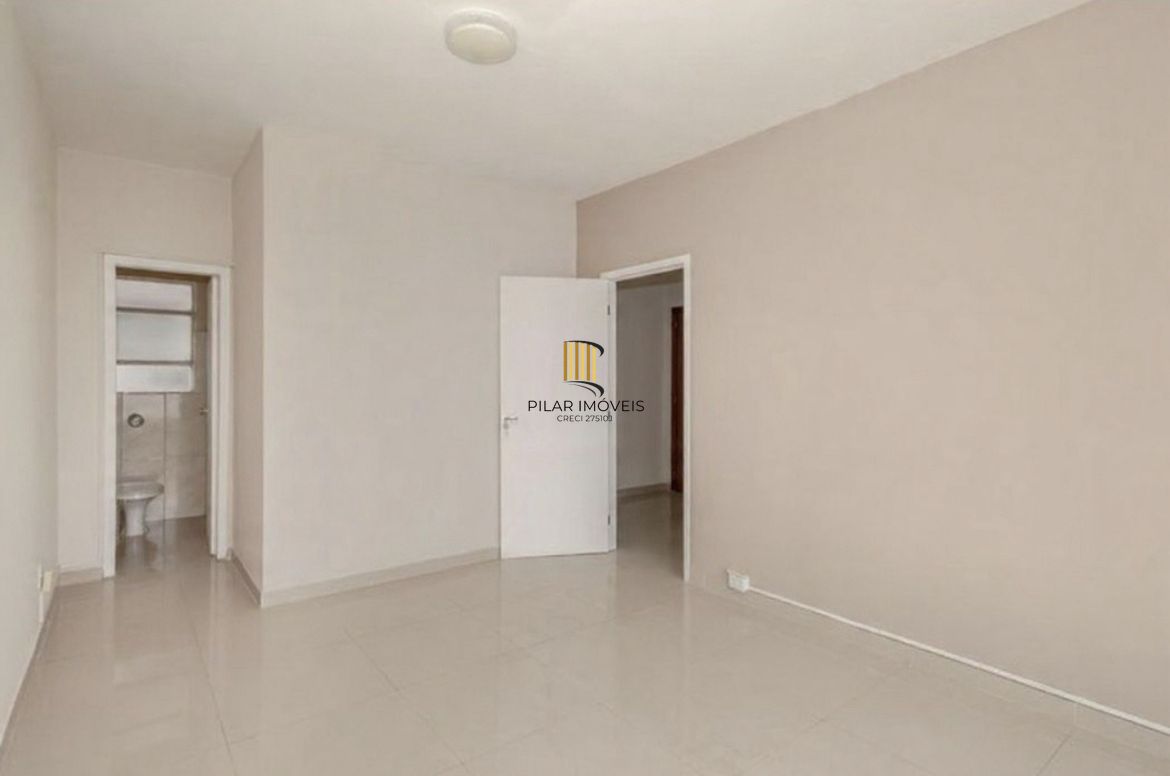 Sala Comercial Reformada no Centro Histórico | 46m² | Portaria 24h