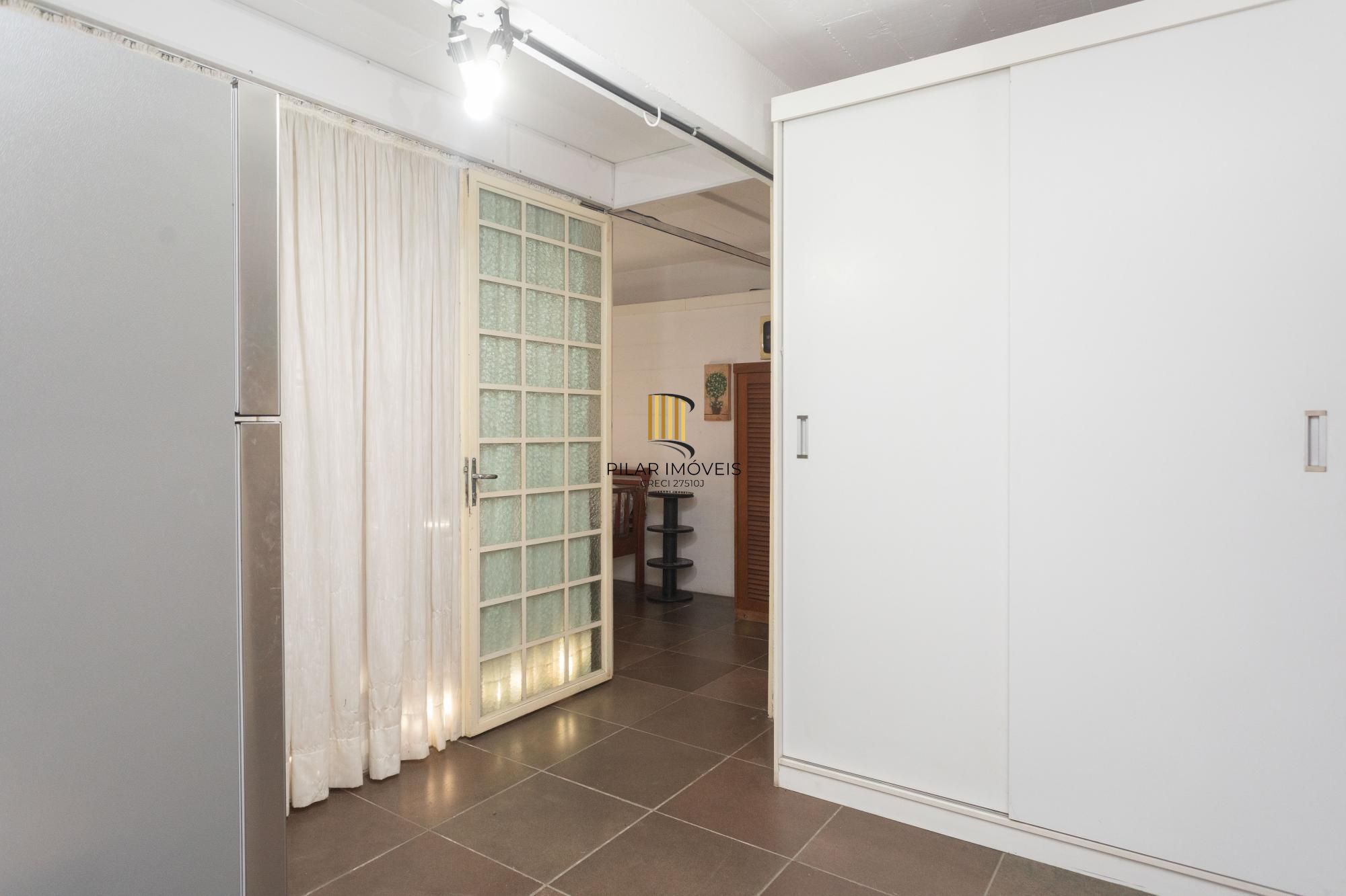 Casa à venda no bairro Chácara das Pedras