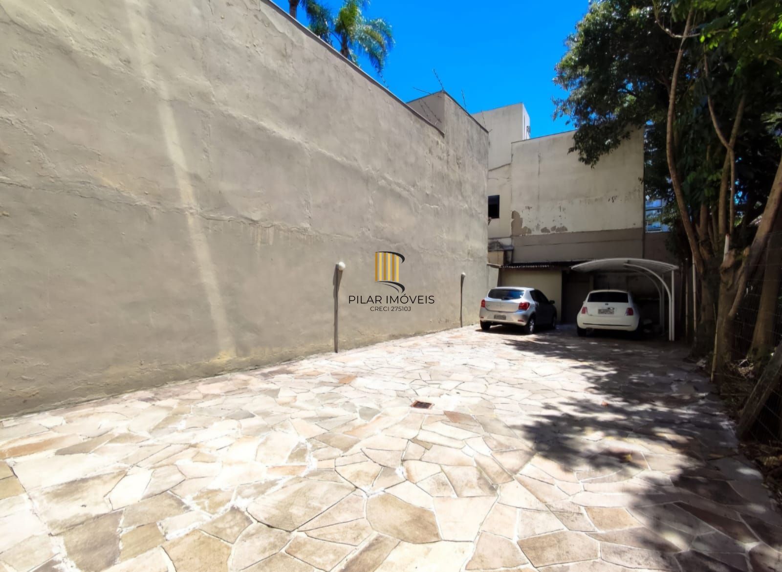 Cobertura Duplex Reformada com 115m² no Bairro Auxiliadora