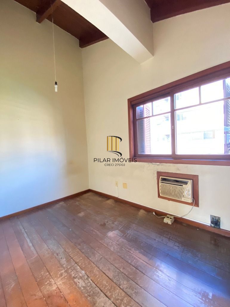 Cobertura 196m² 3 dorm. 1 Suíte + 2 vagas Petrópolis - Porto Alegre
