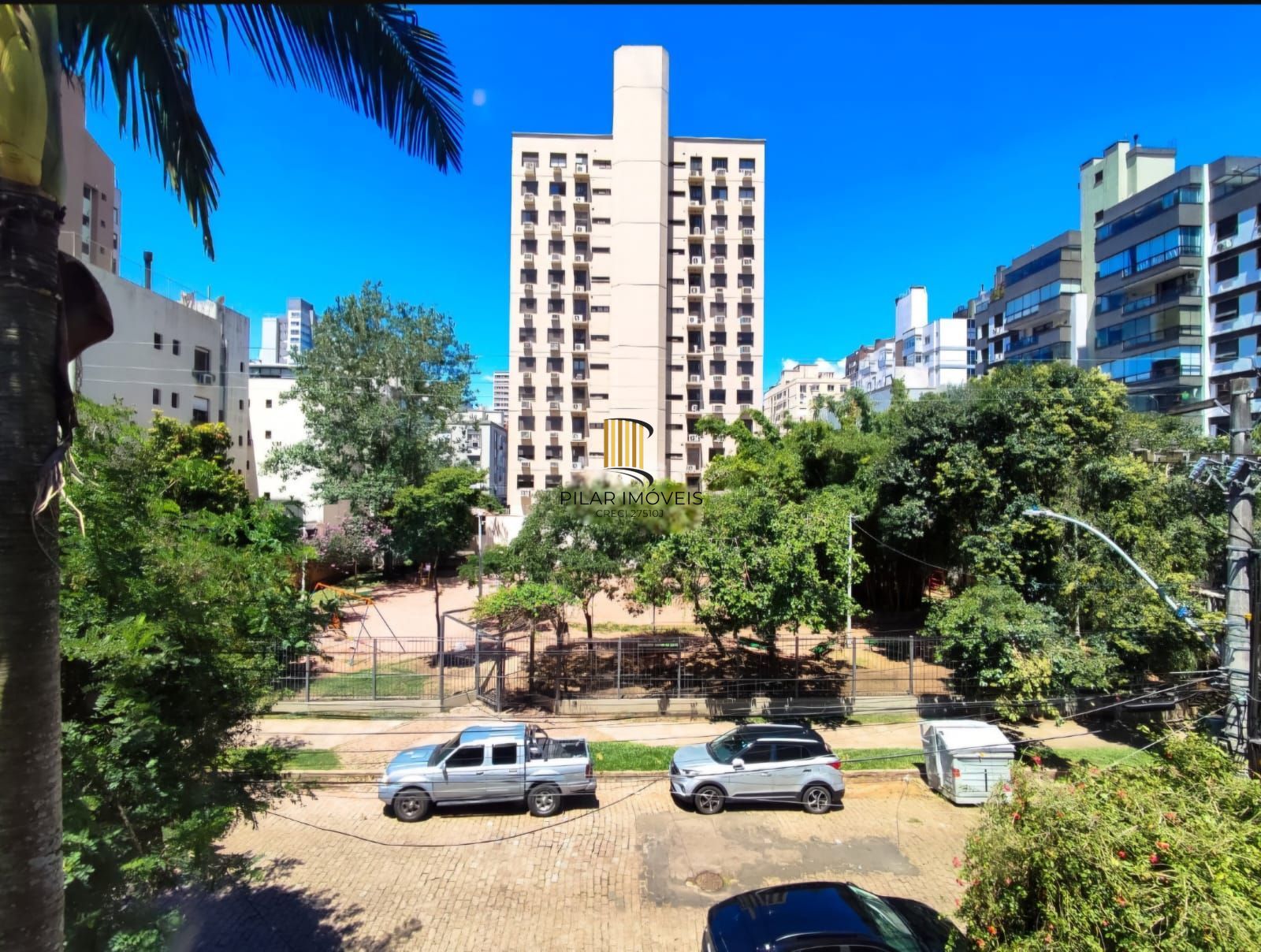 Cobertura Duplex Reformada com 115m² no Bairro Auxiliadora