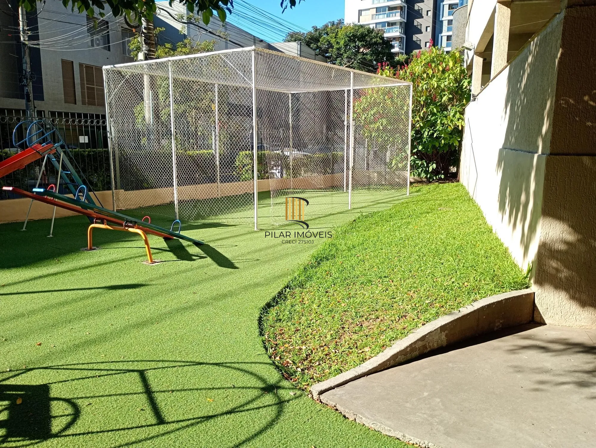 Apartamento 3 quartos, 1 suíte a uma quadra da Plínio