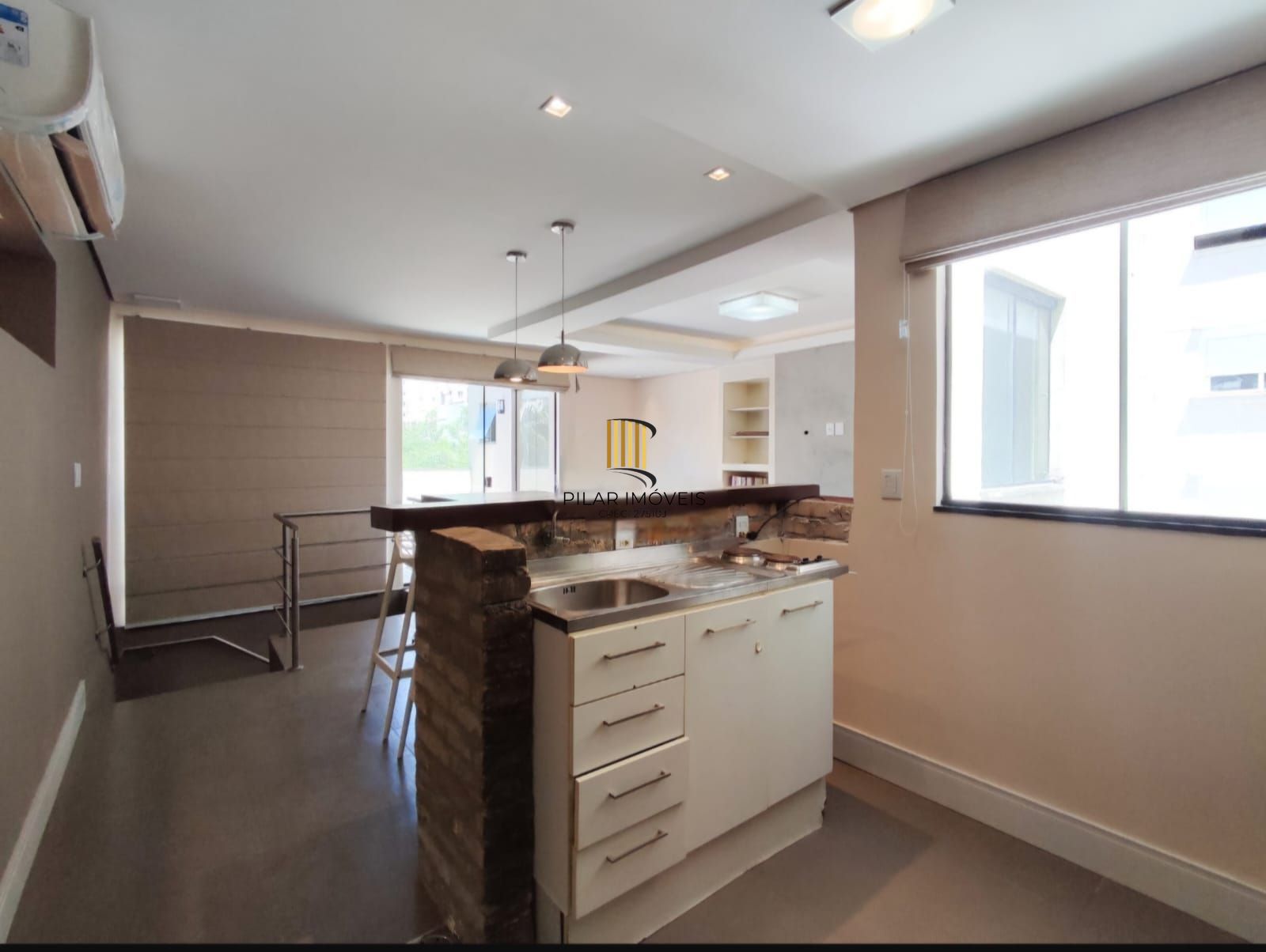 Cobertura Duplex Reformada com 115m² no Bairro Auxiliadora