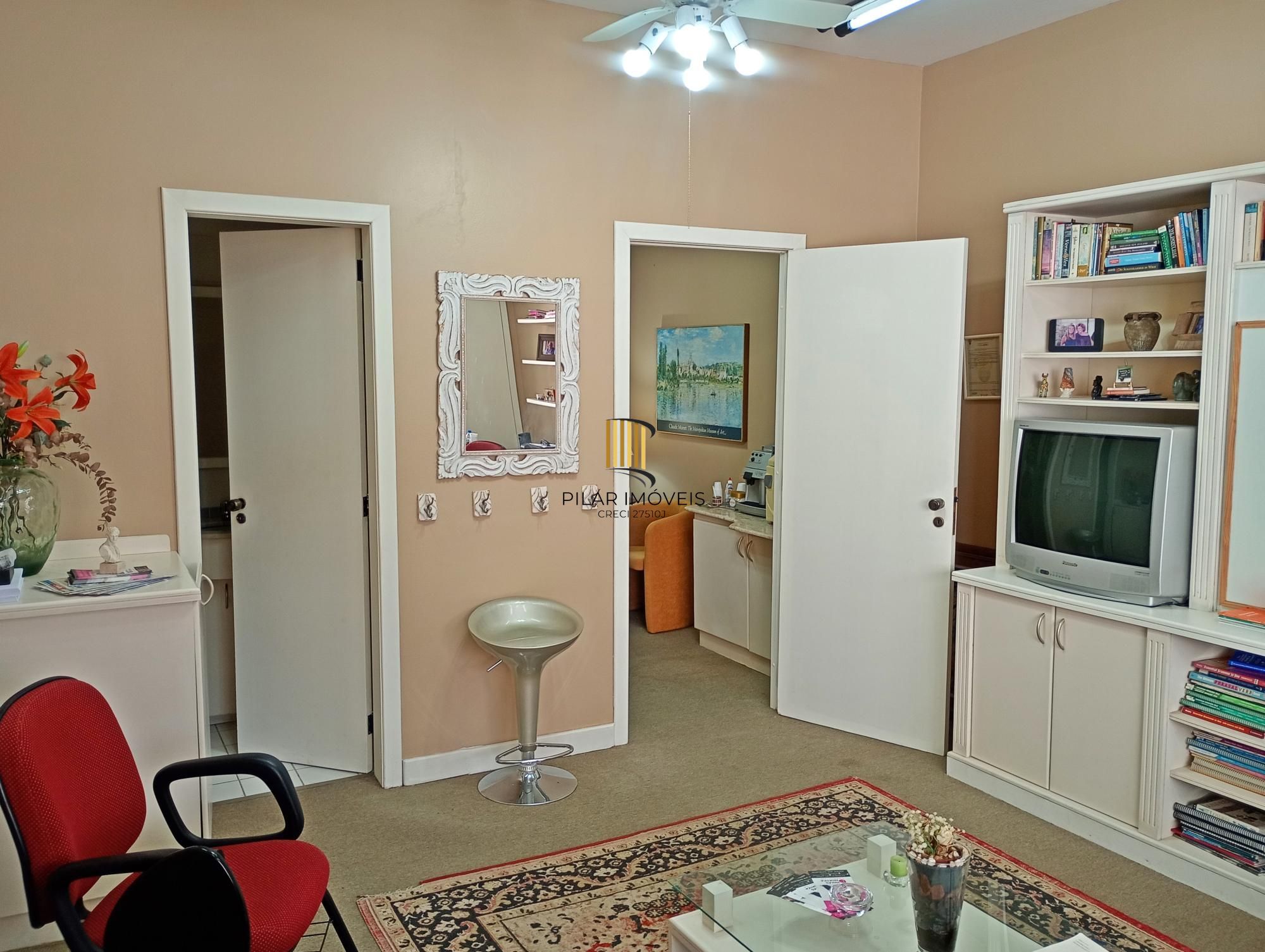 Sala comercial na Gonçalo de Carvalho ao lado do Shopping Total