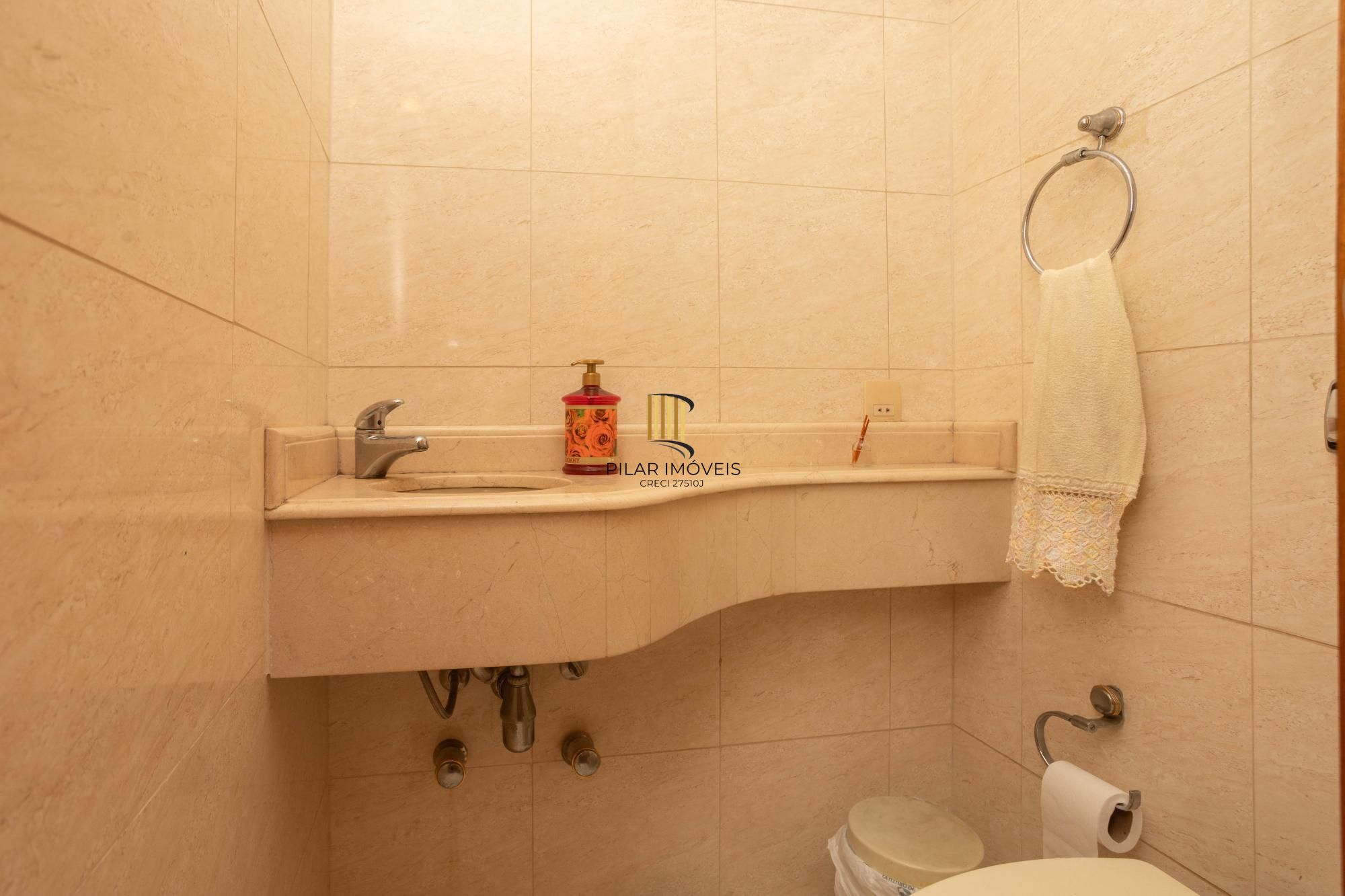 Cobertura na esquina da Nilo Peçanha com Carlos Gomes