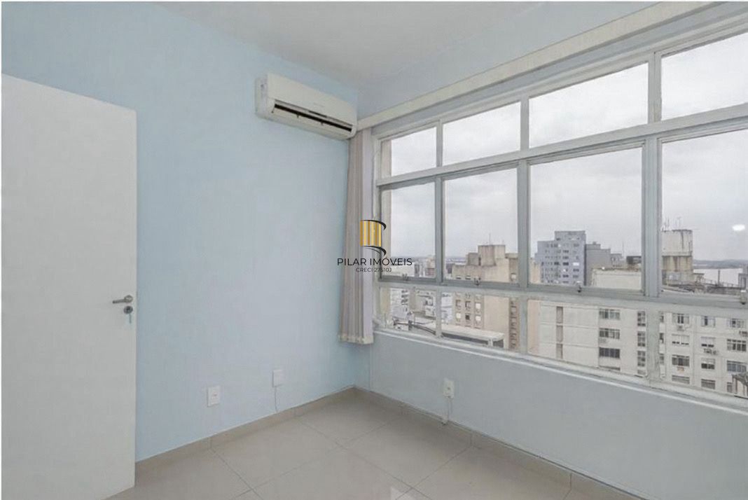 Sala Comercial Reformada no Centro Histórico | 46m² | Portaria 24h