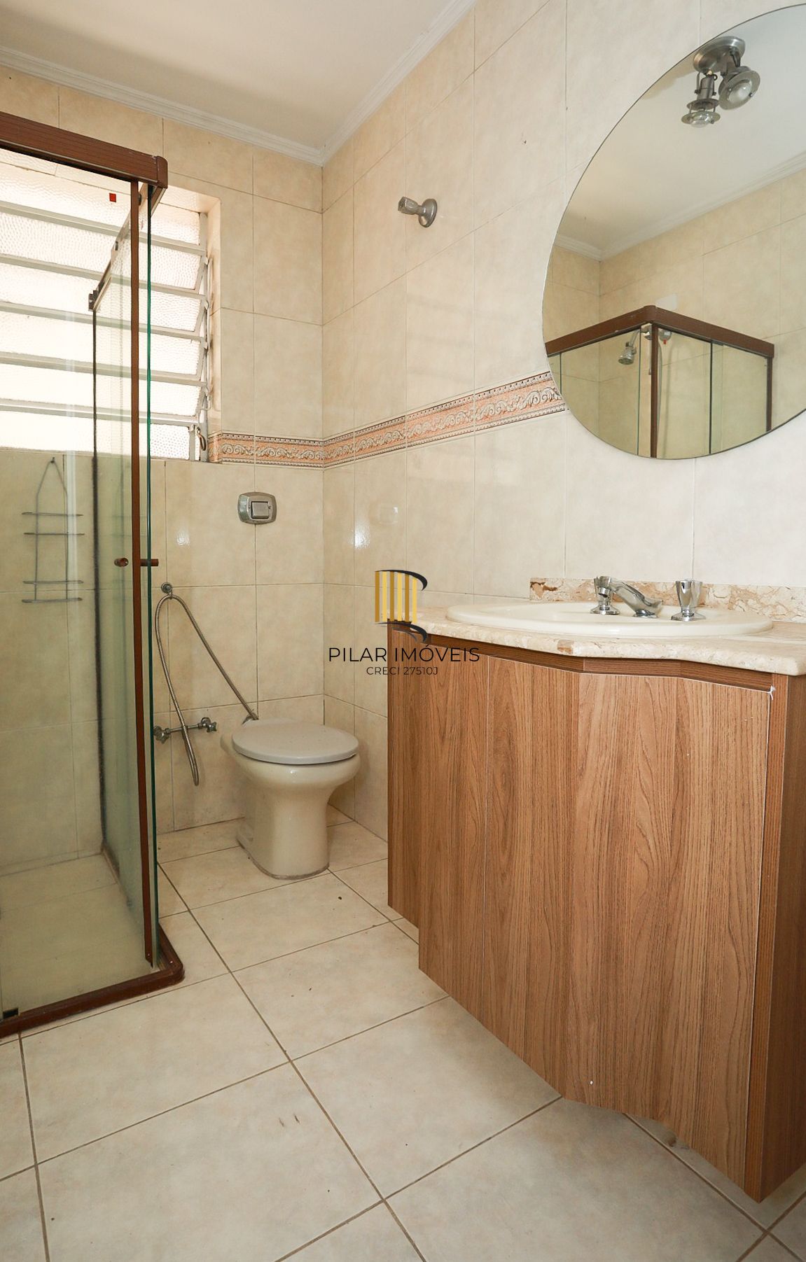 Apartamento Amplo no Menino Deus – 2 Dormitórios, 2 Banheiros e Churrasqueira