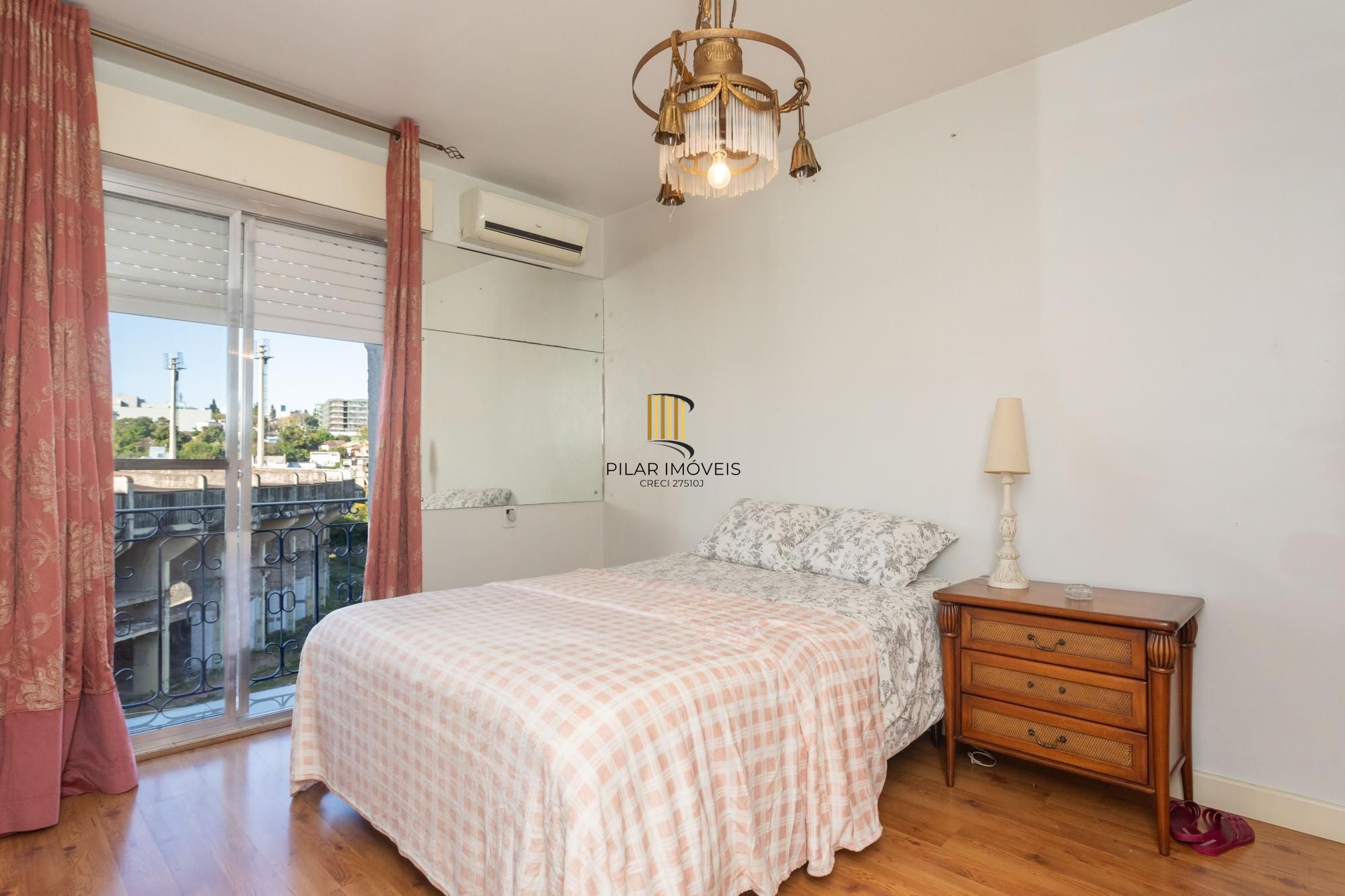 Cobertura - duplex à venda em Medianeira com 142m² 2 suítes, 1 vagas