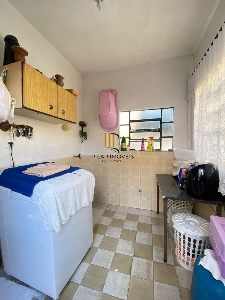 Casa 4 dorm. + 4 vagas 238m² Morro Santana - Porto Alegre