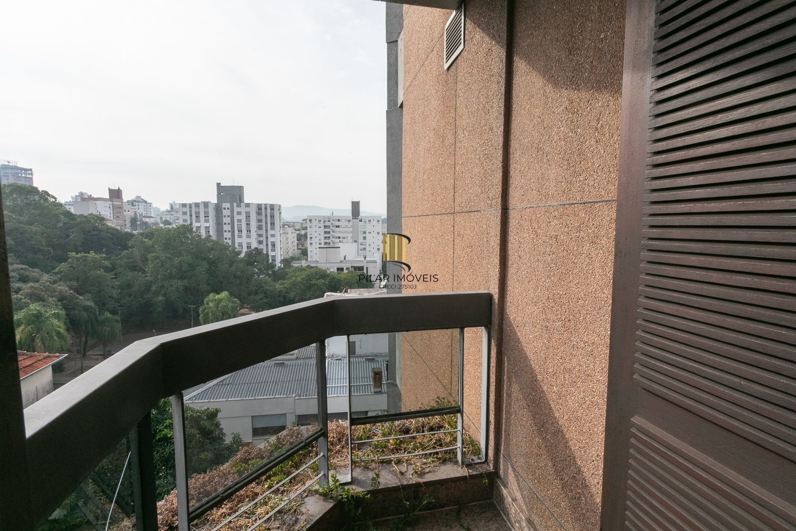 Cobertura com 3 dormitórios, mobiliada com 300 m²