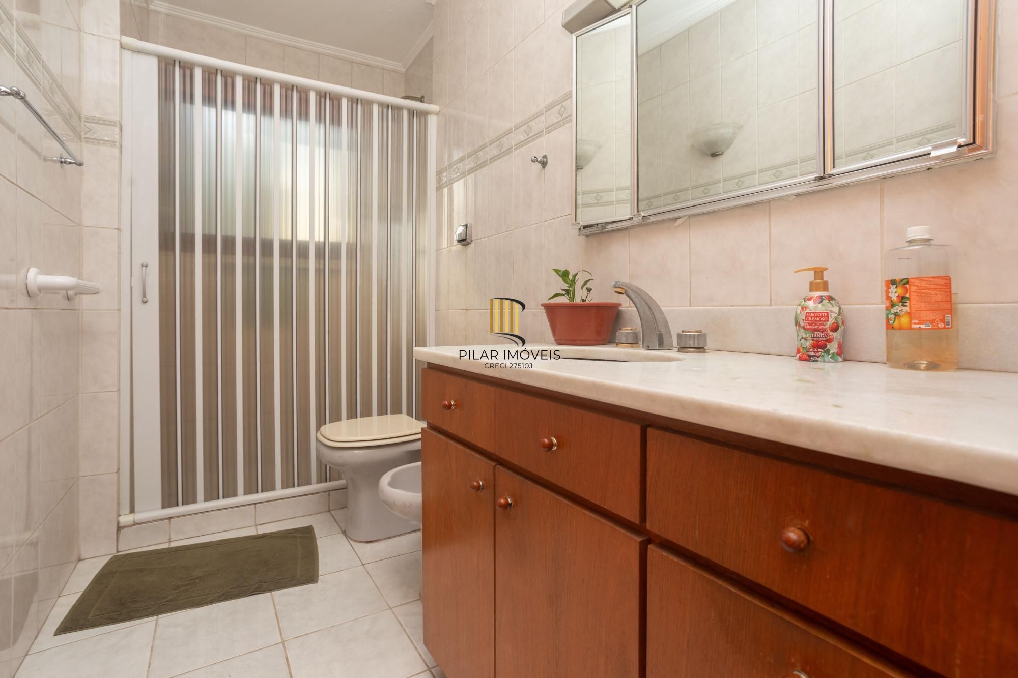 Cobertura na esquina da Nilo Peçanha com Carlos Gomes