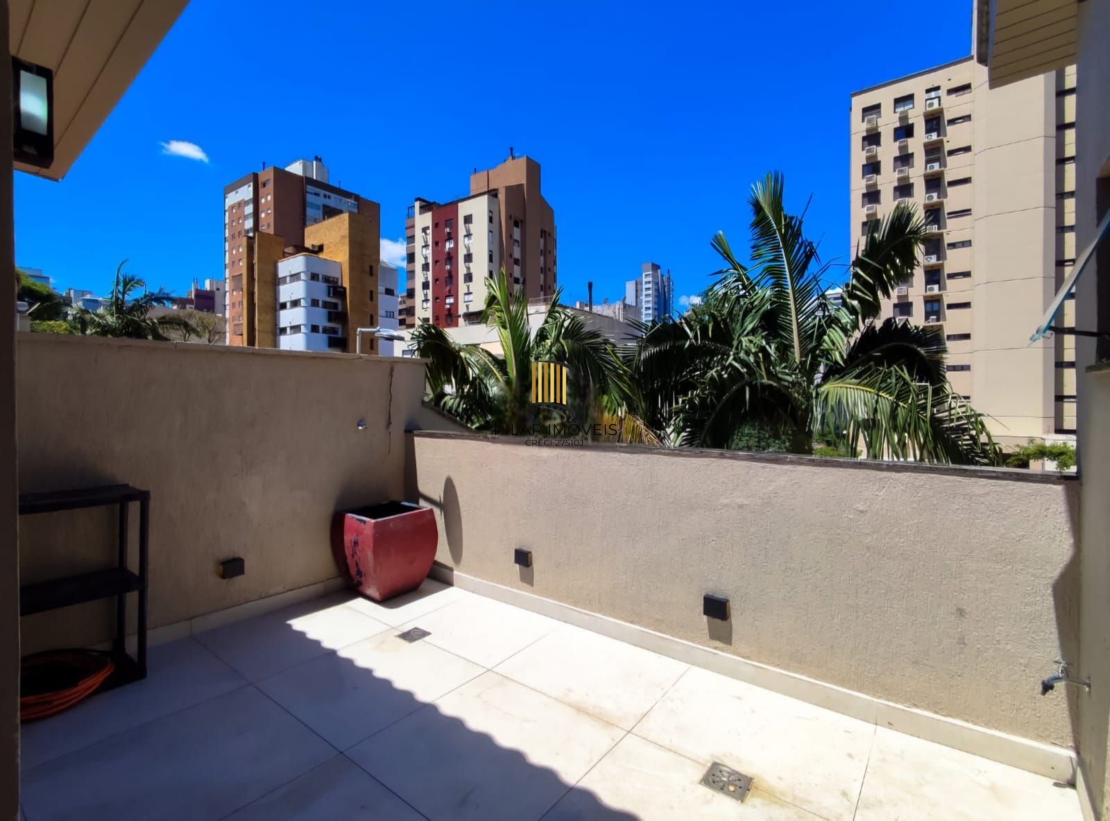Cobertura Duplex Reformada com 115m² no Bairro Auxiliadora
